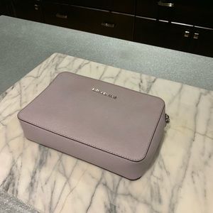 Perfect Condition Michael Kors Crossbody purse